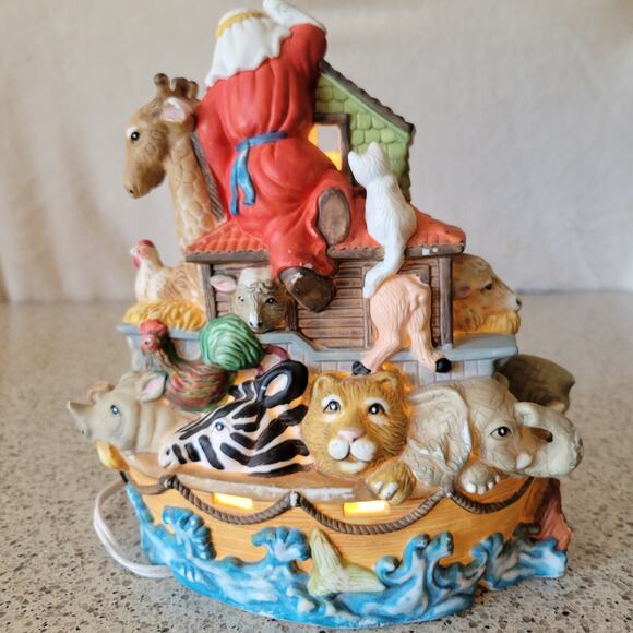 VTG Noah's Ark Handpainted Ceramic Nightlight Light Up Display Animal Figurine - Picture 15 of 16